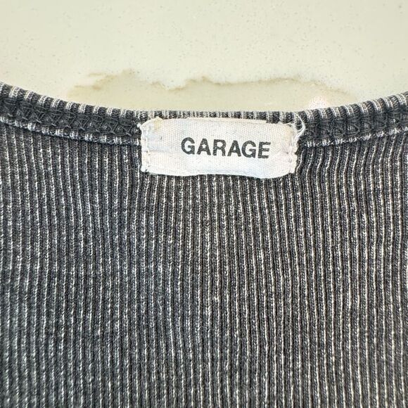 Garage Ribbed Black and White Top - Picture 3 of 4